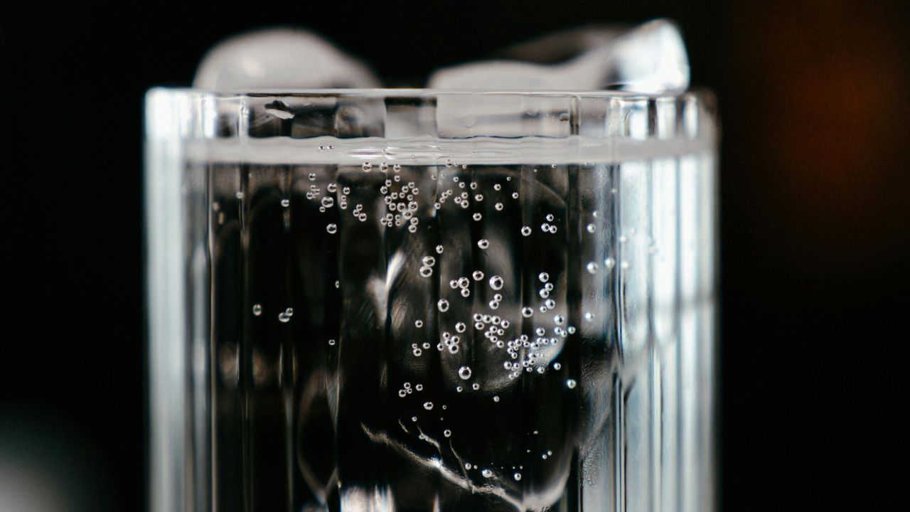Read more about the article Water N Ice The Ultimate Guide to Staying Cool and Hydrated